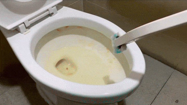 gong100零死角浴廁清潔刷使用示範示意影片 -馬桶打掃輕鬆不費力 - 拋棄式刷頭用完就丟